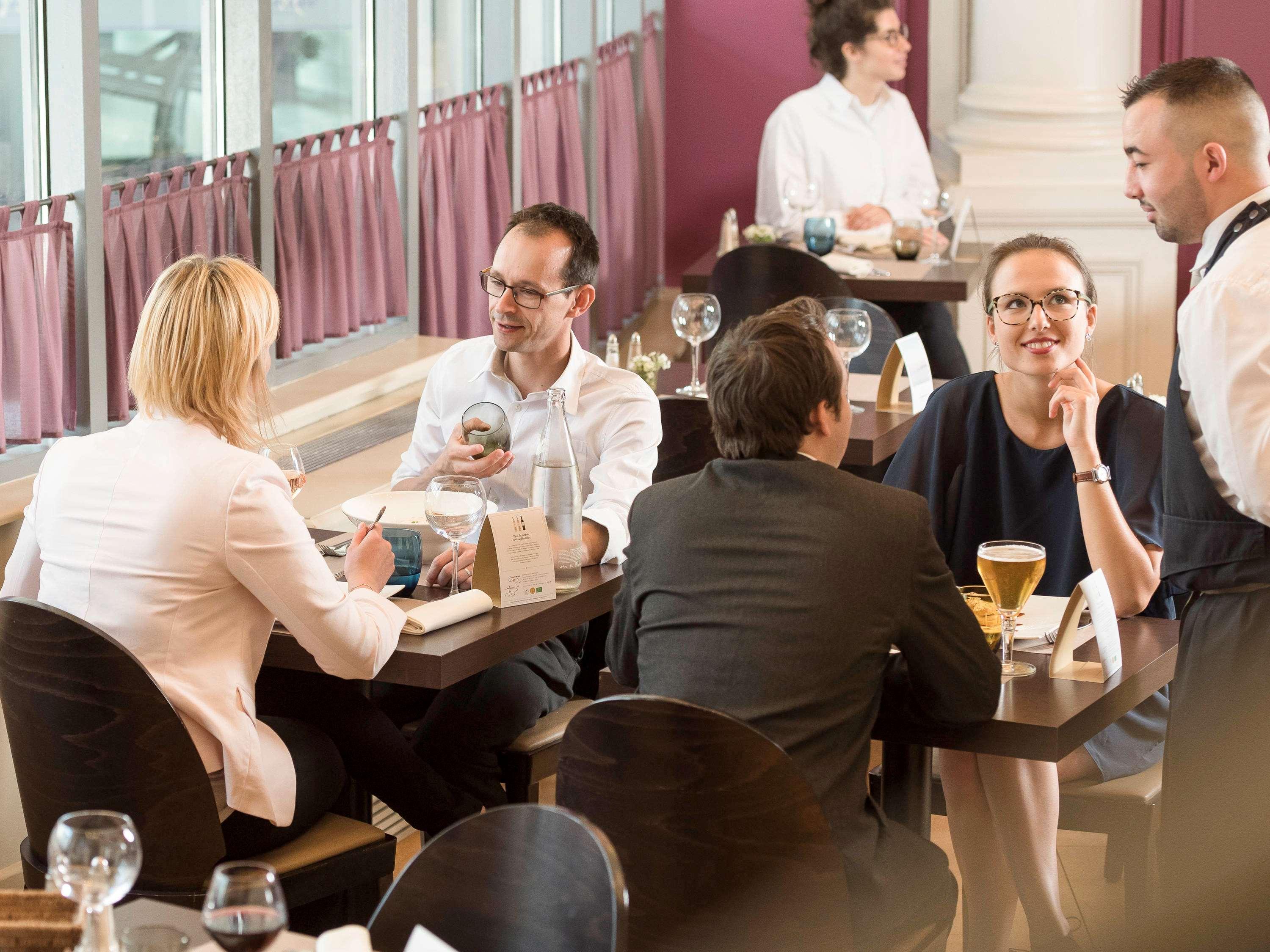 Mercure Lille Roubaix Grand Hotel Экстерьер фото